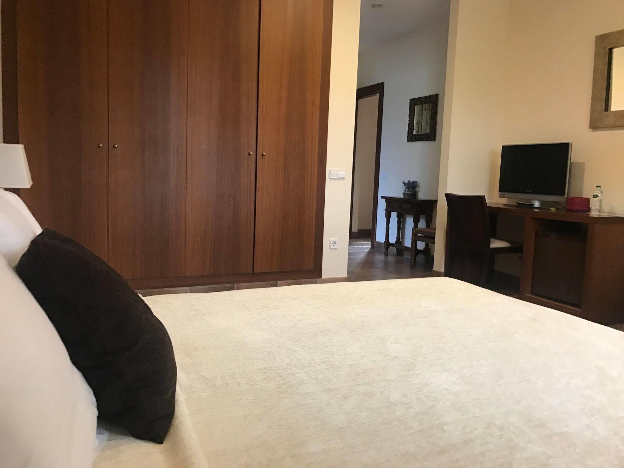 Mas Duc Guest House Brunyola Luaran gambar